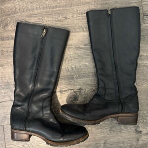 UGG Australia Vintage Black Leather Knee-High Shearling Boots – Size 8.5